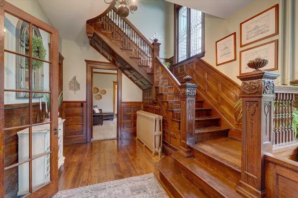 152 S Birdsey Street, Columbus, WI 53925