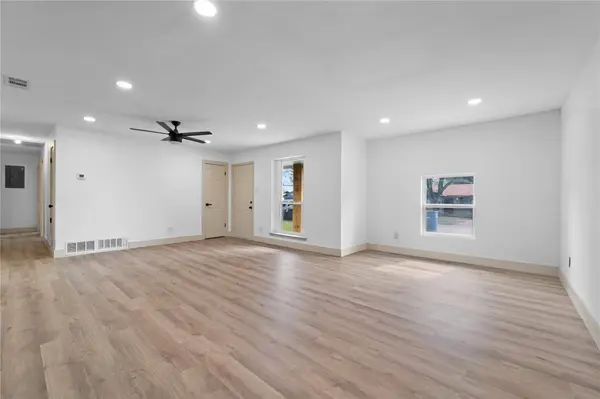 3925 Ivy Ridge Street, Dallas, TX 75241