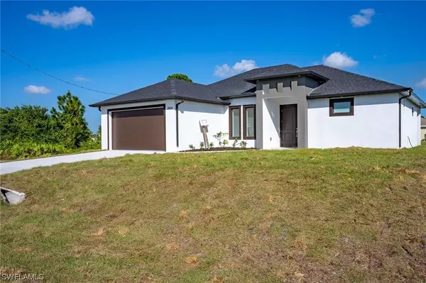 2604 25th ST SW, Lehigh Acres, FL 33976