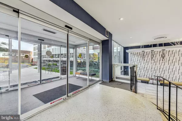 4600 DUKE ST #927, Alexandria, VA 22304