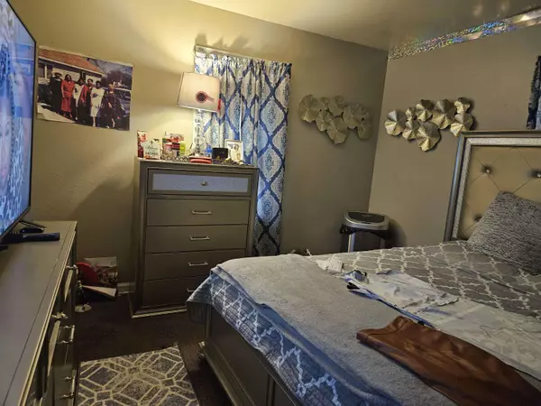 2912 Temple Street, Muskegon Heights, MI 49444