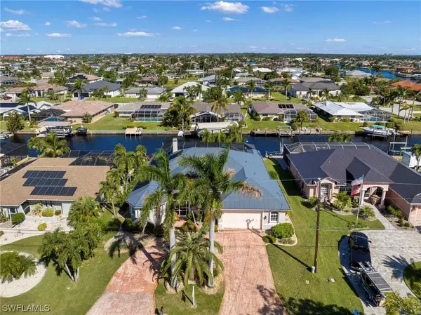 2027 Cornwallis Pkwy, Cape Coral, FL 33904