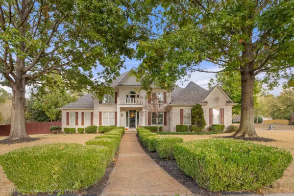 8972 RIVERWOOD FARMS PKY, Memphis, TN 38016