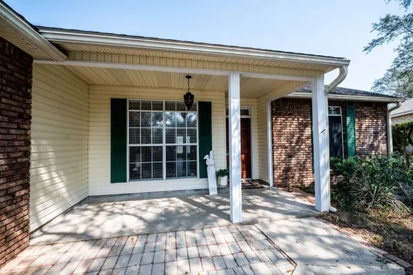 4335 Hidden Lakes Drive, Niceville, FL 32578