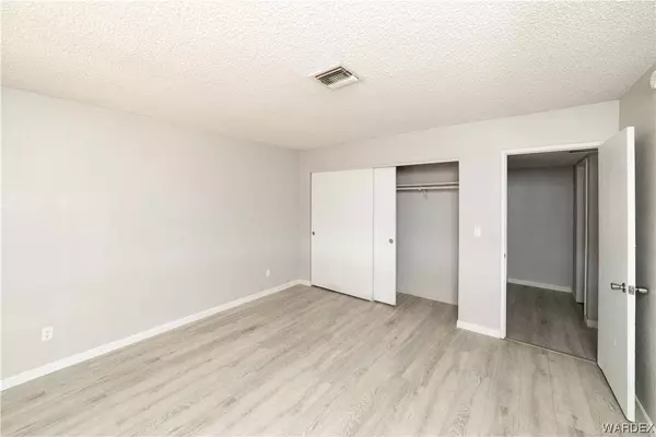 2161 Kingston DR, Bullhead City, AZ 86442