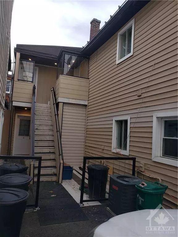 240 MARIER AVE, Ottawa, ON K1L 5R1