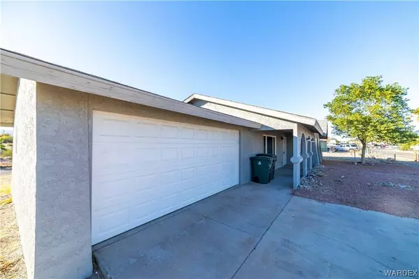 2161 Kingston DR, Bullhead City, AZ 86442