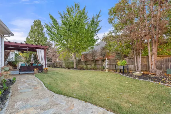 8972 RIVERWOOD FARMS PKY, Memphis, TN 38016