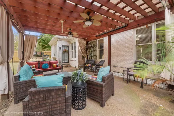 8972 RIVERWOOD FARMS PKY, Memphis, TN 38016