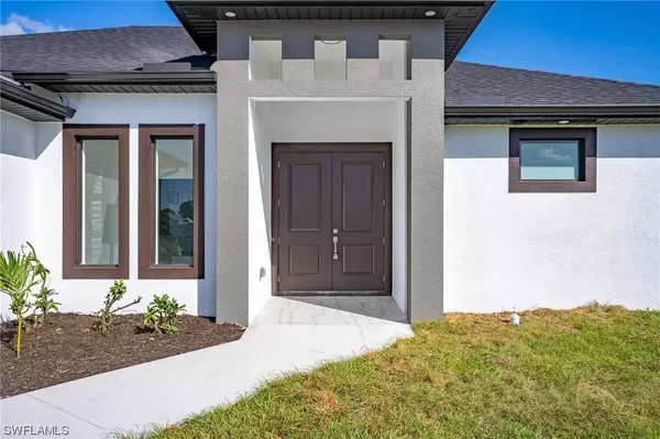 2604 25th ST SW, Lehigh Acres, FL 33976