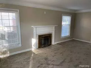 944 KINGS Highway N, Lincoln Park, MI 48146