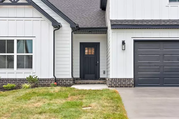 486 Spiderwort Drive, Clarksville, TN 37043