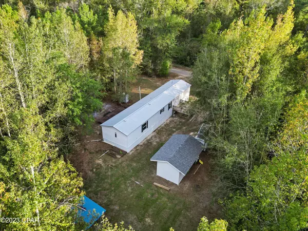 1572 Lonnie RD, Chipley, FL 32428