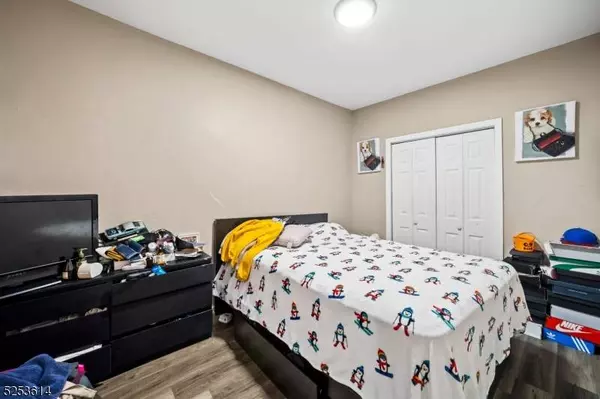 539 Union Ave, Paterson City, NJ 07522