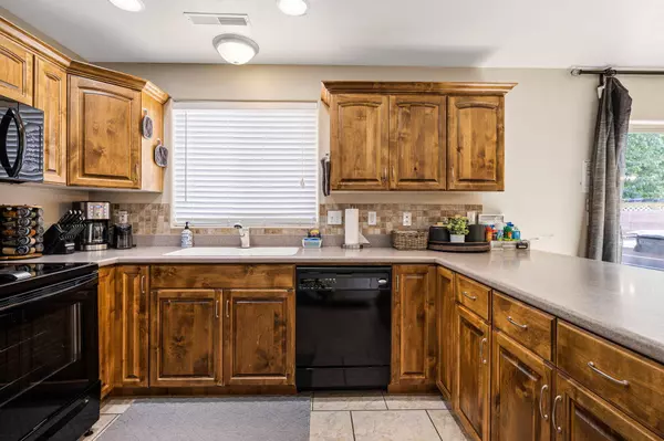 80 E 420 STN, La Verkin, UT 84745