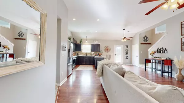 2049 Old Highway 431 #S, Greenbrier, TN 37073