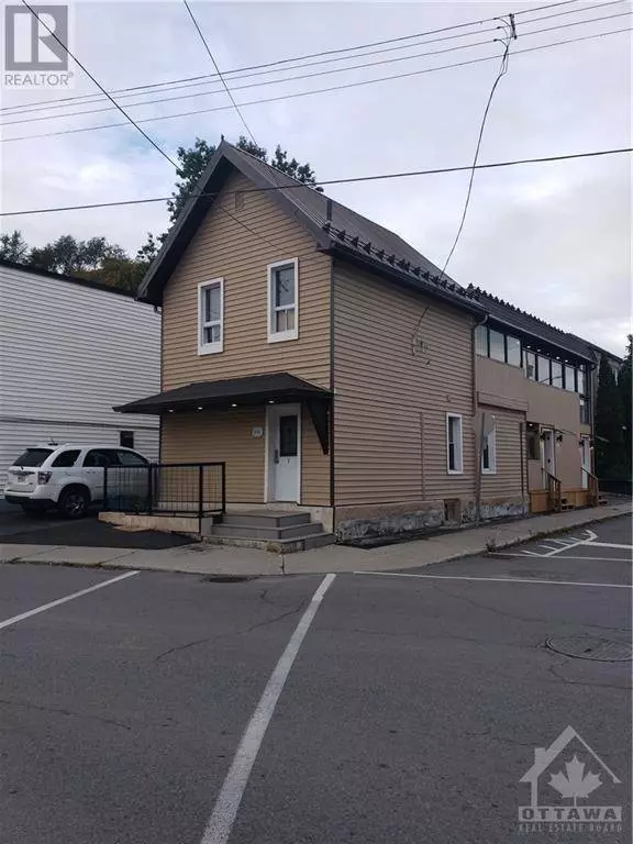 240 MARIER AVE, Ottawa, ON K1L5R1