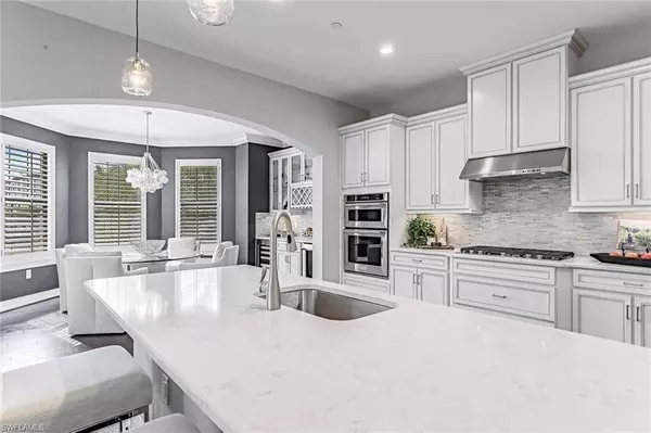 16452 Carrara WAY #9-102, Naples, FL 34110