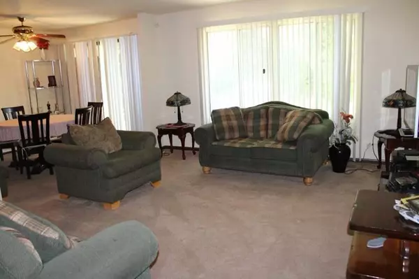 265 Longford Drive, Elgin, IL 60120