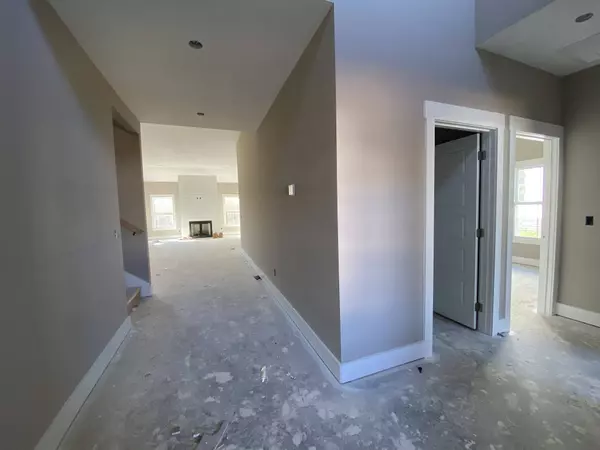 490 Spiderwort Dr, Clarksville, TN 37043