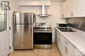 240 MARIER AVE, Ottawa, ON K1L5R1