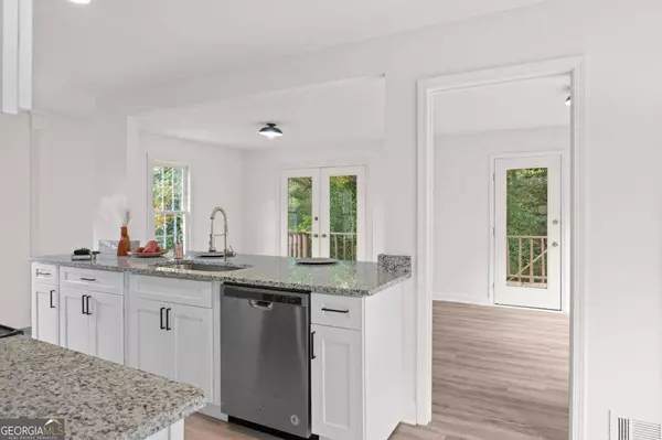 1375 Wenlock Edge CV, Stone Mountain, GA 30083