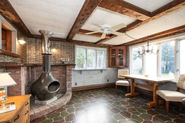 37 Pine Point Rd, Duxbury, MA 02332