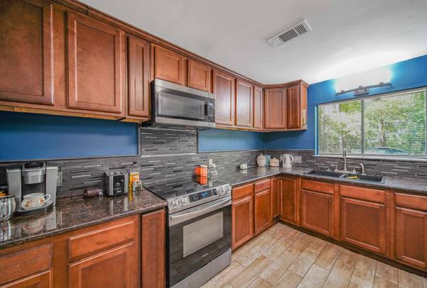 11552 Clear Creek Dr, Pensacola, FL 32514
