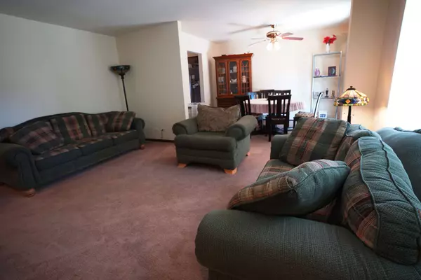 265 Longford Drive, Elgin, IL 60120