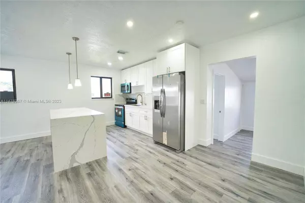 1971 W 2nd Ave, Hialeah, FL 33010