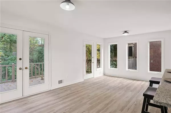 1375 Wenlock Edge CV, Stone Mountain, GA 30083