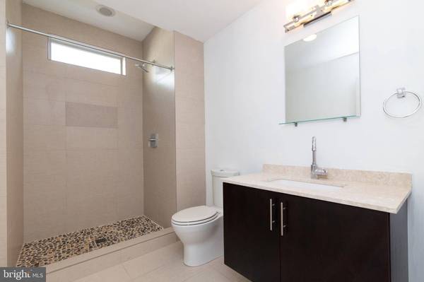 1237 CREASE ST #4, Philadelphia, PA 19125