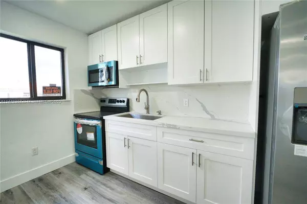 1971 W 2nd Ave, Hialeah, FL 33010