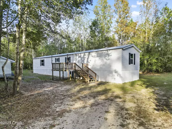 1572 Lonnie RD, Chipley, FL 32428