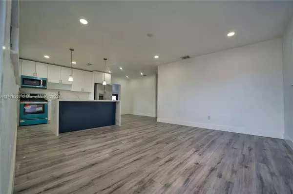 1971 W 2nd Ave, Hialeah, FL 33010