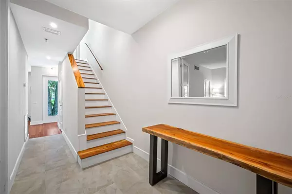 4950 BAYSHORE BLVD #2, Tampa, FL 33611