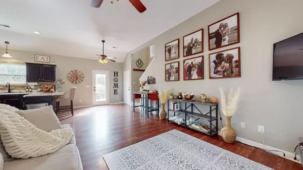 2049 Old Highway 431 #S, Greenbrier, TN 37073