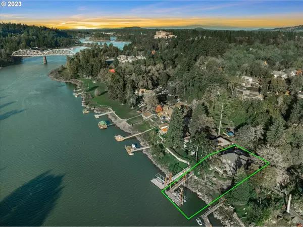 14225 SE FAIROAKS LN, Milwaukie, OR 97267