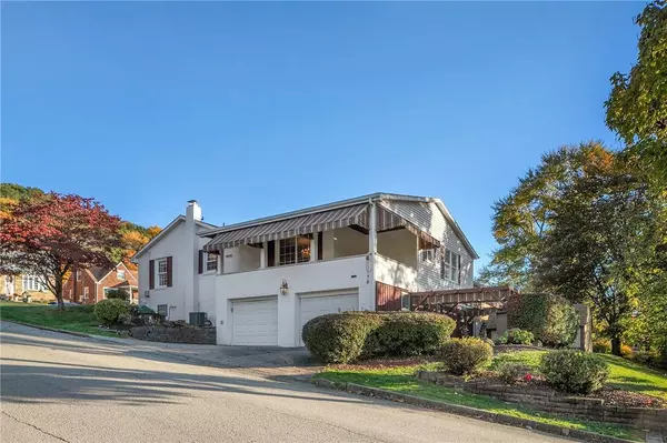 192 E Gilmore Ave, Trafford, PA 15085