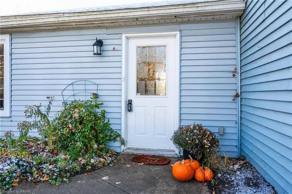 4092 Queen Street, Millbank, ON N0K 1L0