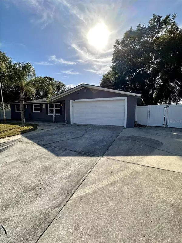 1001 IDLEBRIAR WAY, Tarpon Springs, FL 34689