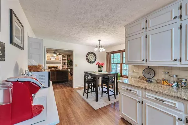 19 BURNT CREEK CT SW, Lilburn, GA 30047