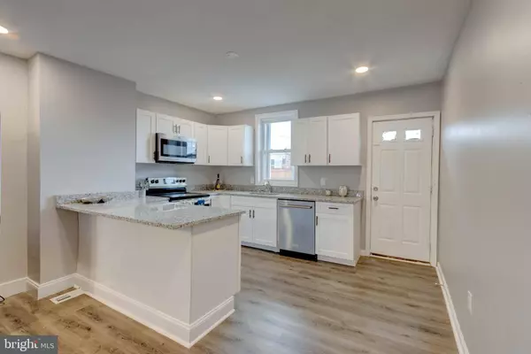 117 N LUZERNE AVE, Baltimore, MD 21224