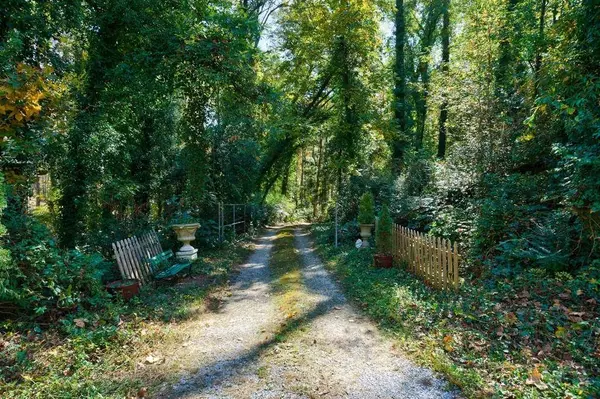 9505 Coleman RD, Roswell, GA 30075