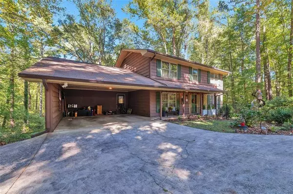 19 BURNT CREEK CT SW, Lilburn, GA 30047