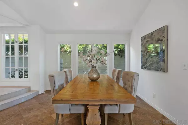 1325 Caminito Halago, La Jolla, CA 92037