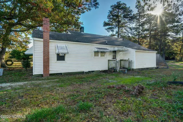 9159 Speights Chapel Road, Whitakers, NC 27891