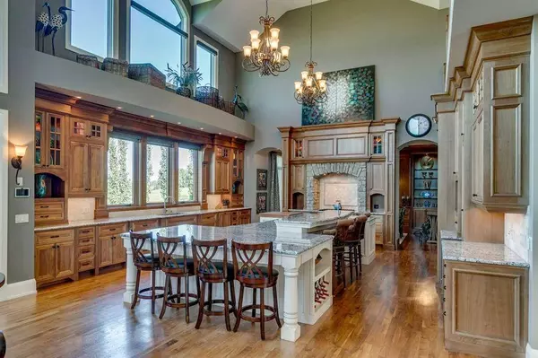 17 Mountain Glen Close, Rural Rocky View County, AB T4C 0G6