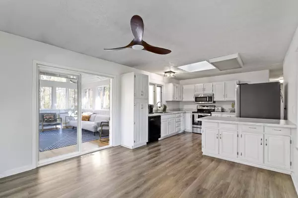 15030 Little Eagle Creek AVE, Zionsville, IN 46077