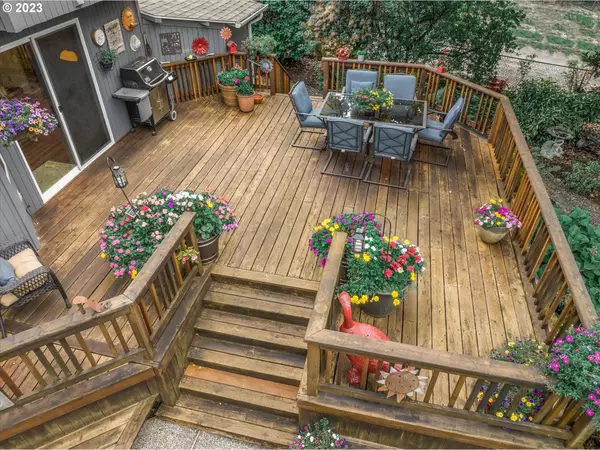 4737 SE VIEW ACRES RD, Milwaukie, OR 97267